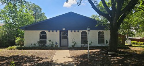 402 Ivy Way, Garland, TX, 75043-3220 | Card Image