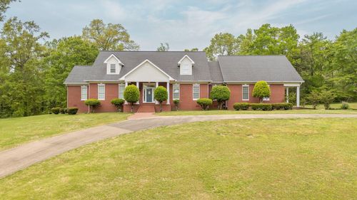 975 Breckenridge Ln, Savannah, TN, 38372-7695 | Card Image