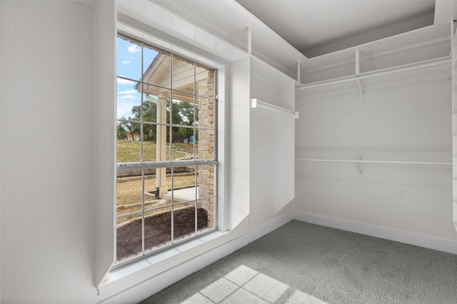 Large master walk-in closet | Image 23
