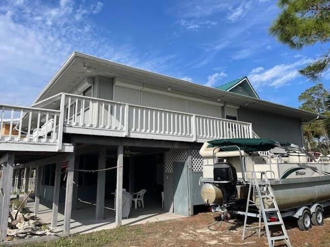 515 W Sawyer St, House other with 3 bedrooms, 3 bathrooms and 6 parking in St. George Island FL | Image 51