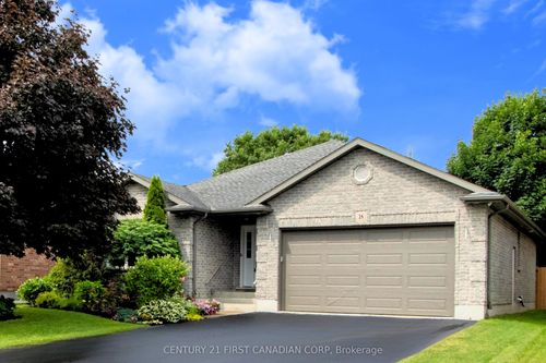 18 Trillium Cres, Saint Marys, ON, N4X0A2 | Card Image