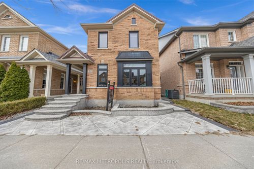 10 Snowcreek St, Markham, ON, L6B0K5 | Card Image