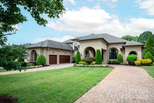 4042 Blossom Hill Dr, Matthews, NC, 28104-7715 | Card Image