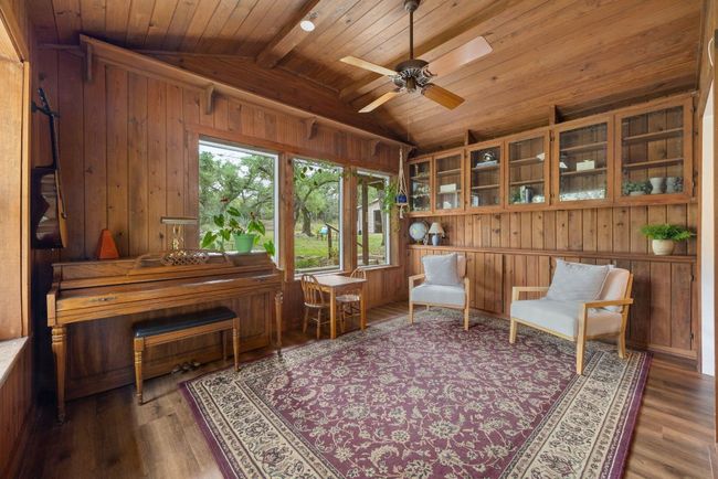 8604 Granada Hills Dr, House other with 4 bedrooms, 3 bathrooms and 3 parking in Austin TX | Image 8