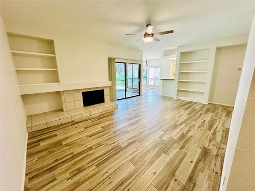 3-118-4711 Spicewood Springs Rd, Austin, TX, 78759-8597 | Card Image