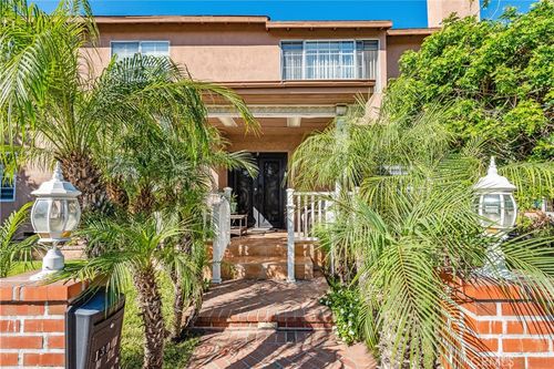 13001 Debby St, Valley Glen, CA, 91401-3230 | Card Image