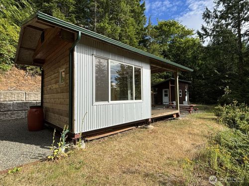 331 Ne Capstan Rock Rd, Tahuya, WA, 98588-9412 | Card Image