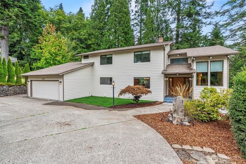 3646 Cedar Brook Dr, Longview, WA, 98632-9507 | Card Image