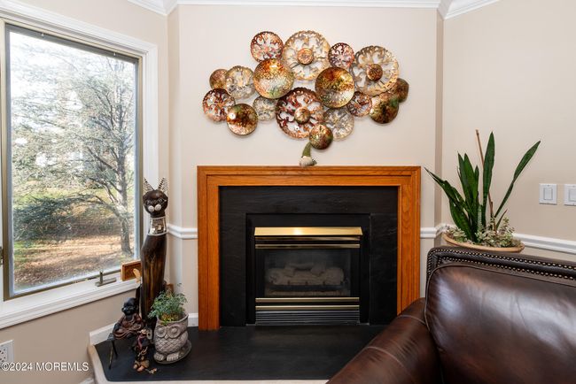 291 Marigold Ct, Condo with 3 bedrooms, 3 bathrooms and 1 parking in Toms River NJ | Image 8