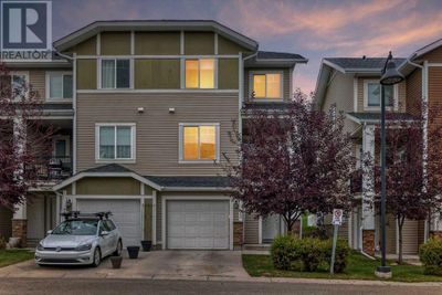 300 Marina Dr, Townhouse with 3 bedrooms, 3 bathrooms and 2 parking in Chestermere AB | Image 2