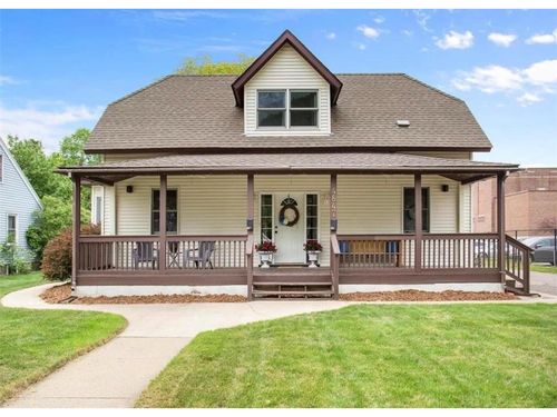 4847 Bloom Ave, White Bear Lake, MN, 55110-2772 | Card Image