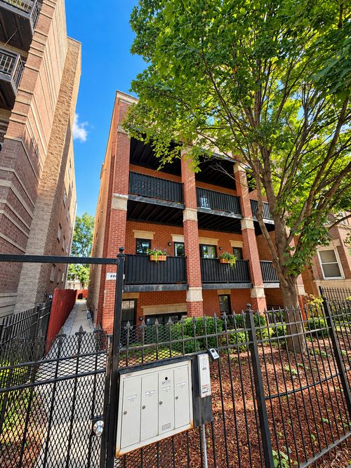 1r-4447 S Indiana Ave, Chicago, IL, 60653-4664 | Card Image