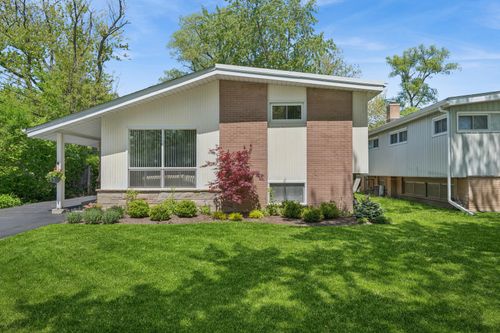 334 Southgate Dr, Northbrook, IL, 60062-4817 | Card Image
