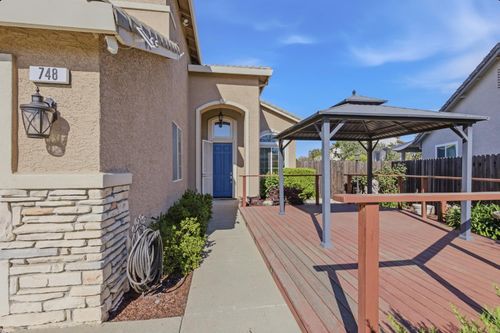 748 Swallowview Court, Lincoln, CA, 95648 | Card Image