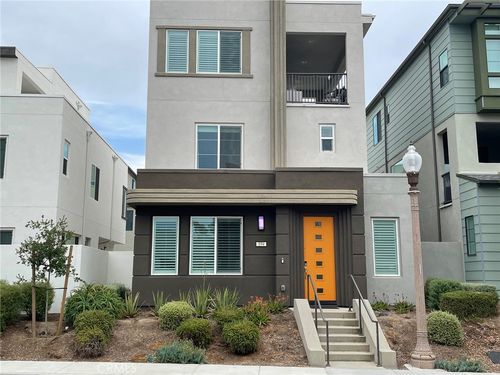 104 Allusion, Irvine, CA, 92602 | Card Image