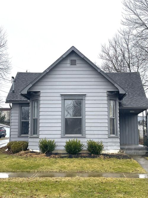 411 E 7th St, Marysville, OH, 43040-1715 | Card Image