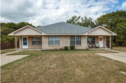327 Shady Valley Dr, Mansfield, TX, 76063-1851 | Card Image
