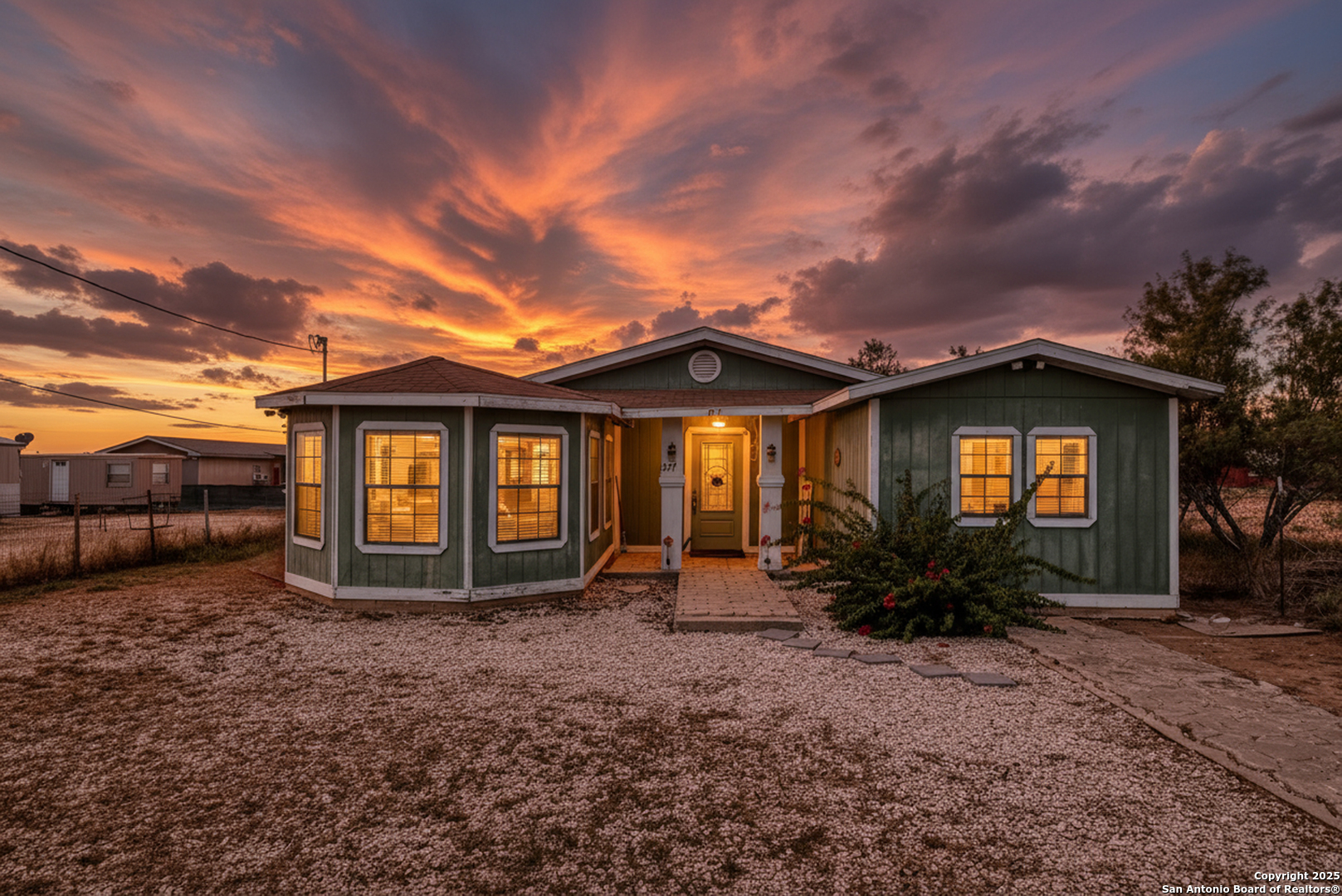 Residential in Carrizo Springs 2
