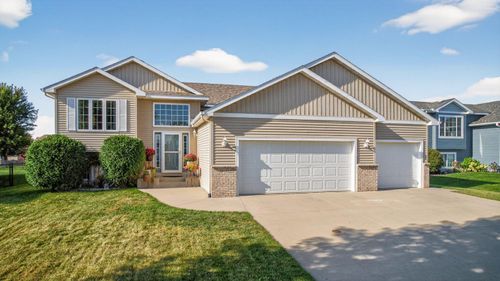 401 12th Ave Ne, Kasson, MN, 55944-2070 | Card Image