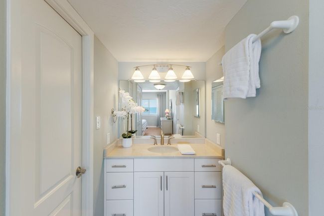 UNIT-204 - 5300 Gulf Dr, Condo with 2 bedrooms, 2 bathrooms and null parking in Holmes Beach FL | Image 37