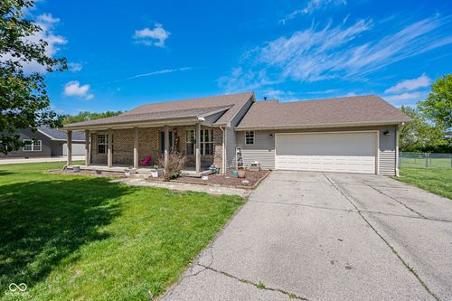 6486 Orchard Dr, Edinburgh, IN, 46124-1066 | Card Image
