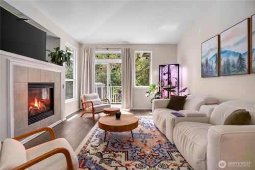 b301-12712 Admiralty Way, Everett, WA, 98204-8014 | Card Image