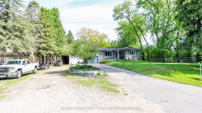 5142 30 Sideroad, House other with 4 bedrooms, 2 bathrooms and 17 parking in Utopia ON | Image 4