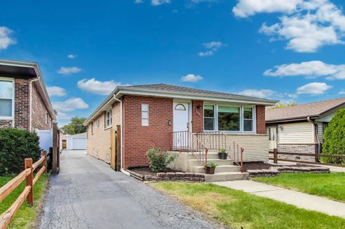 3516 Dora St, Franklin Park, IL, 60131-1612 | Card Image