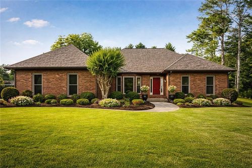 300 Saddle Creek Ln, Roswell, GA, 30076-1089 | Card Image