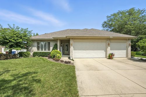 677 Tanager Ln, New Lenox, IL, 60451-3646 | Card Image