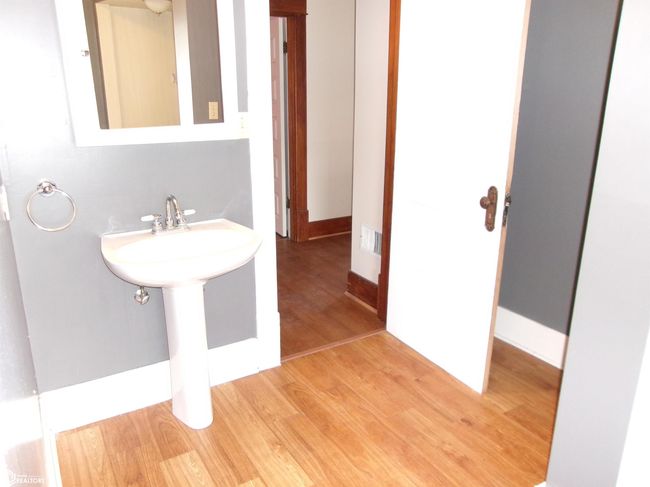 102 E 12 Th St, Home with 3 bedrooms, 2 bathrooms and 2 parking in Atlantic IA | Image 24