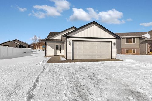 24289 Forest View Circle, Saint Augusta, MN, 56301 | Card Image