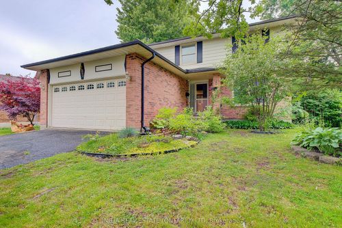 296 Castlegrove Blvd, London, ON, N6G3T5 | Card Image