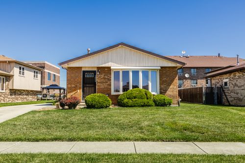 7924 W 79th Pl, Bridgeview, IL, 60455-1470 | Card Image