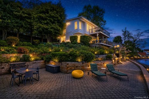 88 River Rd, Nyack, NY, 10960-4902 | Card Image