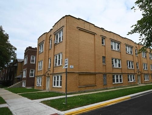 15-6441 W 23rd Street, Berwyn, IL, 60402 | Card Image