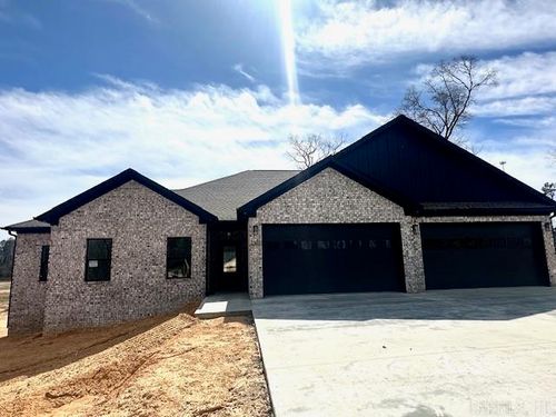 1001 Duke Dr, Bauxite, AR, 72011-5022 | Card Image