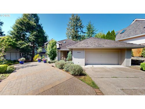 1912 Sunburst Ter, West Linn, OR, 97068-4801 | Card Image