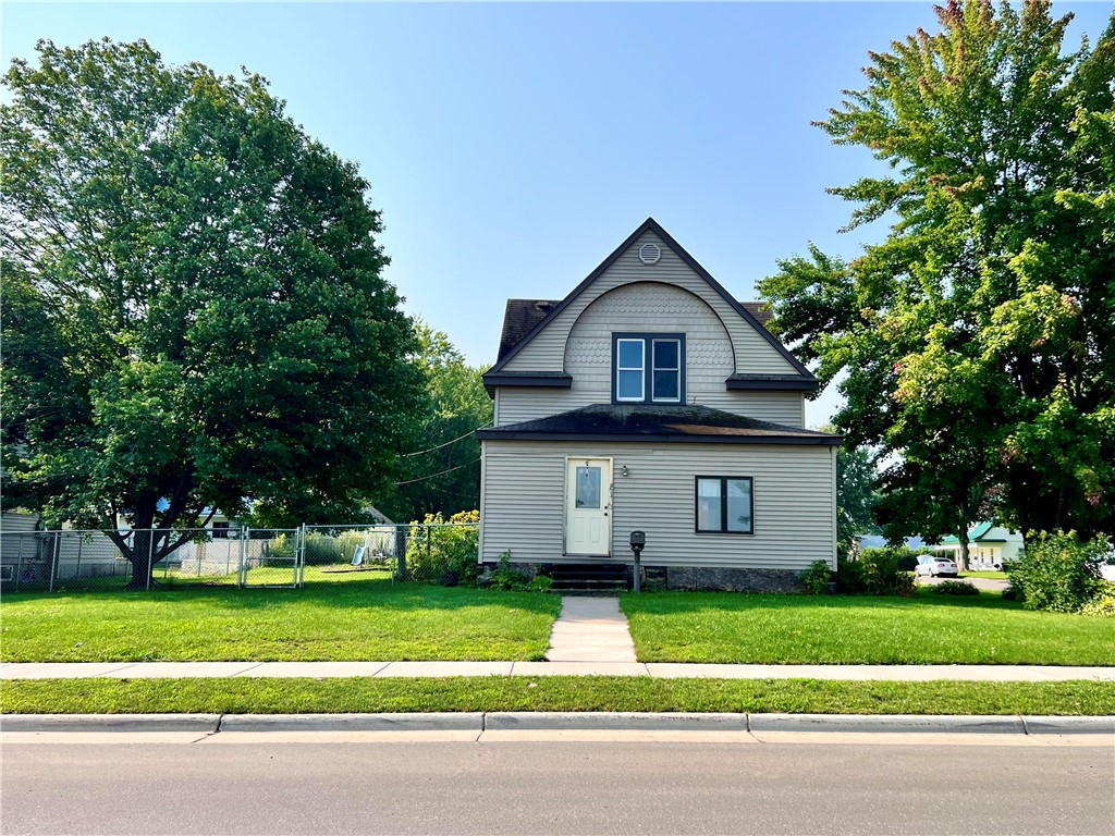 810 E La Salle Ave  