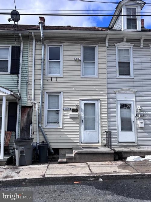 479 N 6th St, LEBANON, PA, 17046-3618 | Card Image