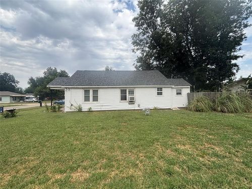 1224 Kaw St, Perry, OK, 73077-3045 | Card Image