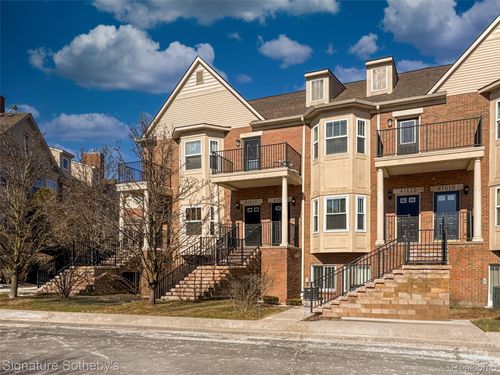57-41614 Hamlet Ln, Novi, MI, 48375-1859 | Card Image