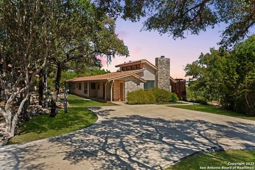 789 Barbara Dr, Canyon Lake, TX, 78133-5241 | Card Image