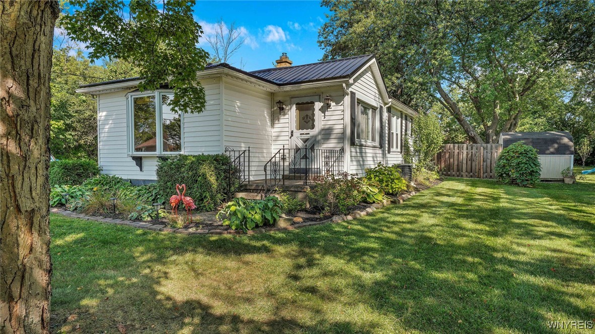 Burke Pkwy, Buffalo, NY 14219
