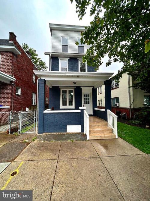 2712 N 6th St, HARRISBURG, PA, 17110-2606 | Card Image