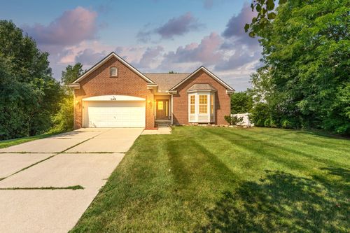 3148 Fenview Dr, Ann Arbor, MI, 48108-1354 | Card Image