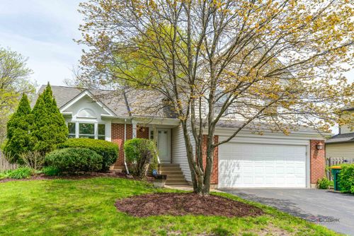 130 Newfield Ct, Buffalo Grove, IL, 60089-6808 | Card Image