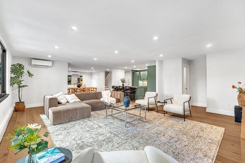 apt-8-935 Washington St, Newton, MA, 02460-1562 | Card Image