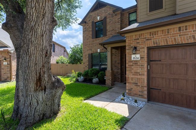 Property entrance featuring brick siding | Image 38