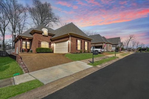 12176 Preserve Woods Ln, Arlington, TN, 38002-4598 | Card Image